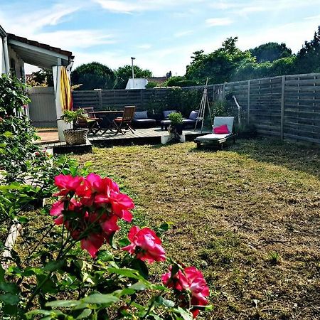 Beach House Avec Jardin 200M De La Plage La Couarde-sur-Mer Kültér fotó