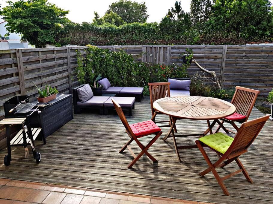 Beach House Avec Jardin 200M De La Plage La Couarde-sur-Mer Kültér fotó