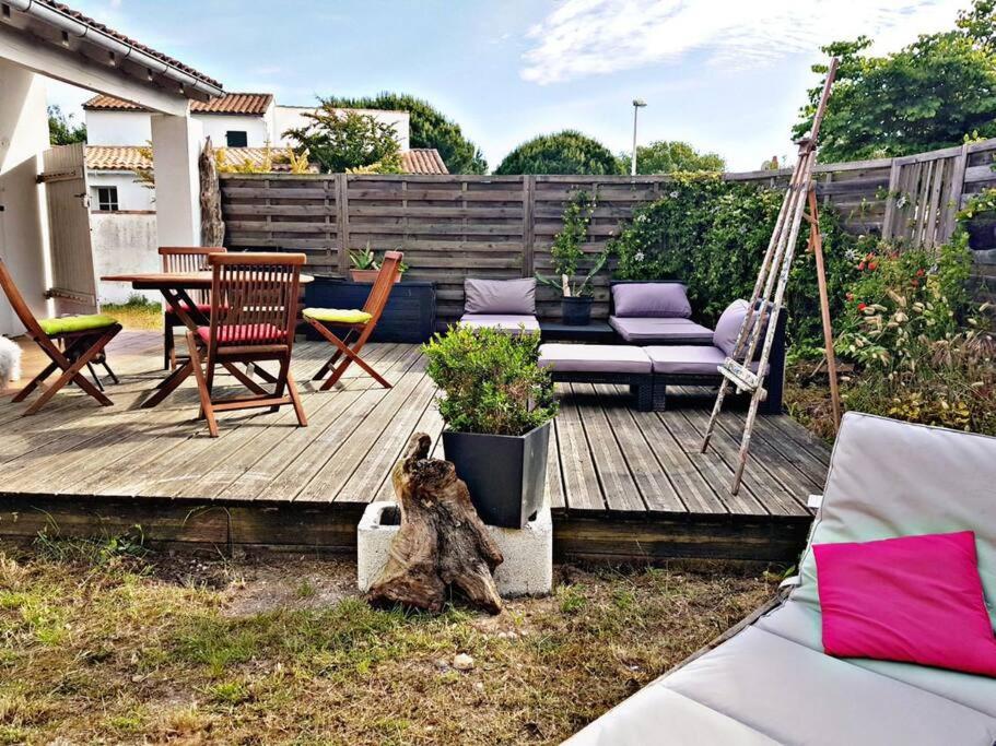 Beach House Avec Jardin 200M De La Plage La Couarde-sur-Mer Kültér fotó